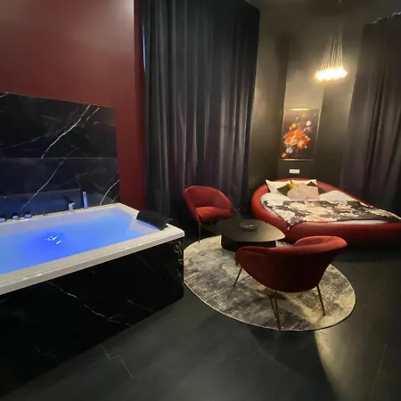 Legend Majestic Superbe Love Room - Jacuzzi - Champagne - Romantisme - parking privé-3